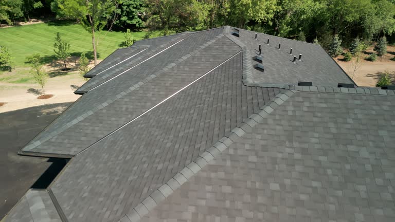 Fast & Reliable Emergency Roof Repairs in Savannah, TX